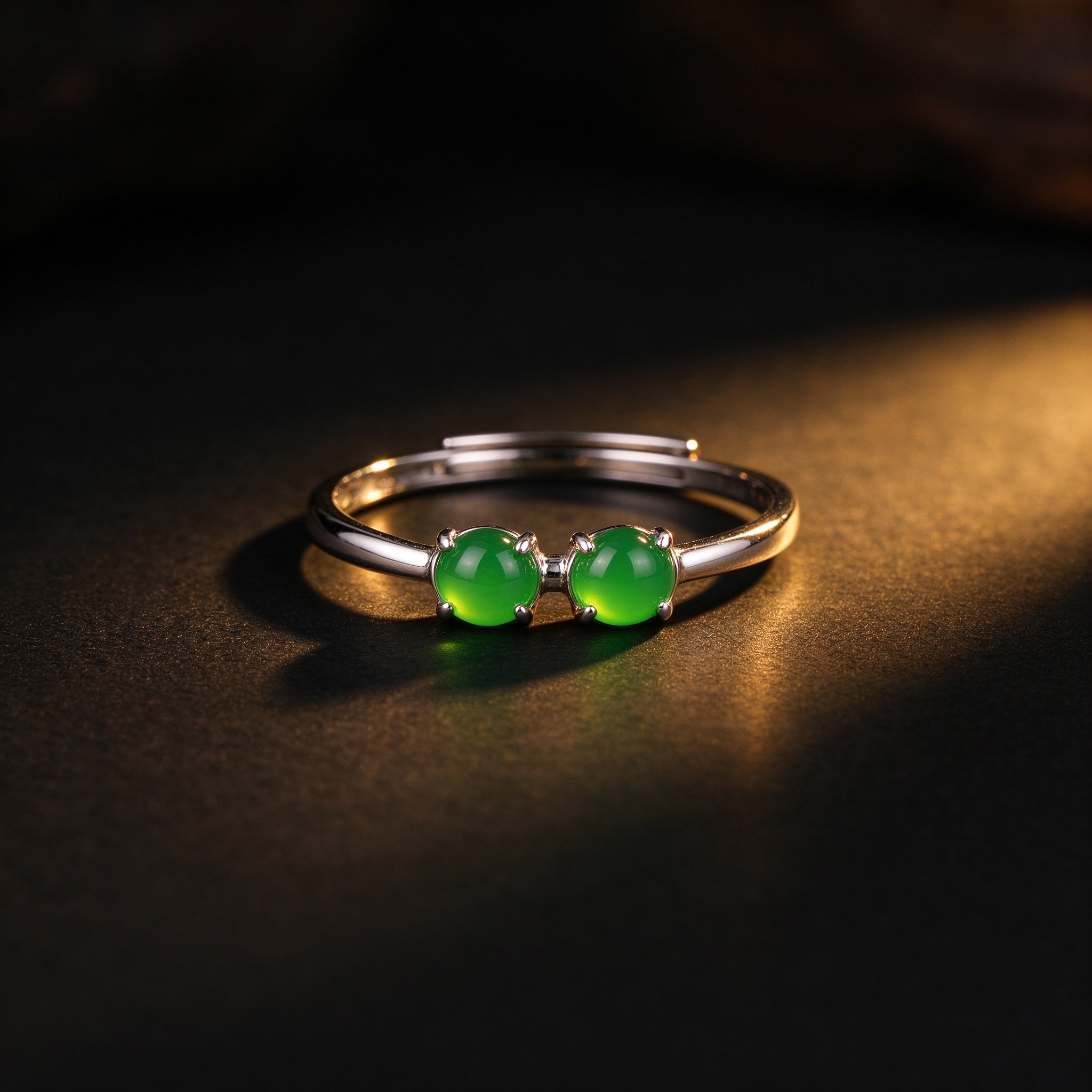 S925 Silver-Plated Chalcedony Stacking Ring — Jade-Green Oval