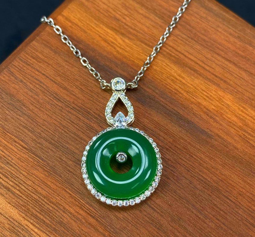 Chalcedony Donut Necklace — Agate Pendant Choker