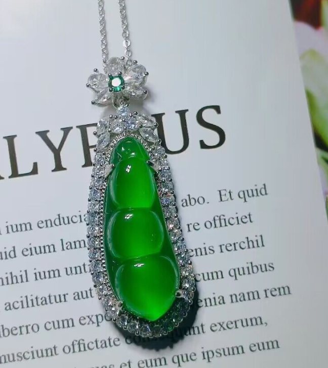 Silver-Plated Chalcedony Fortune-Bean Pendant Necklace